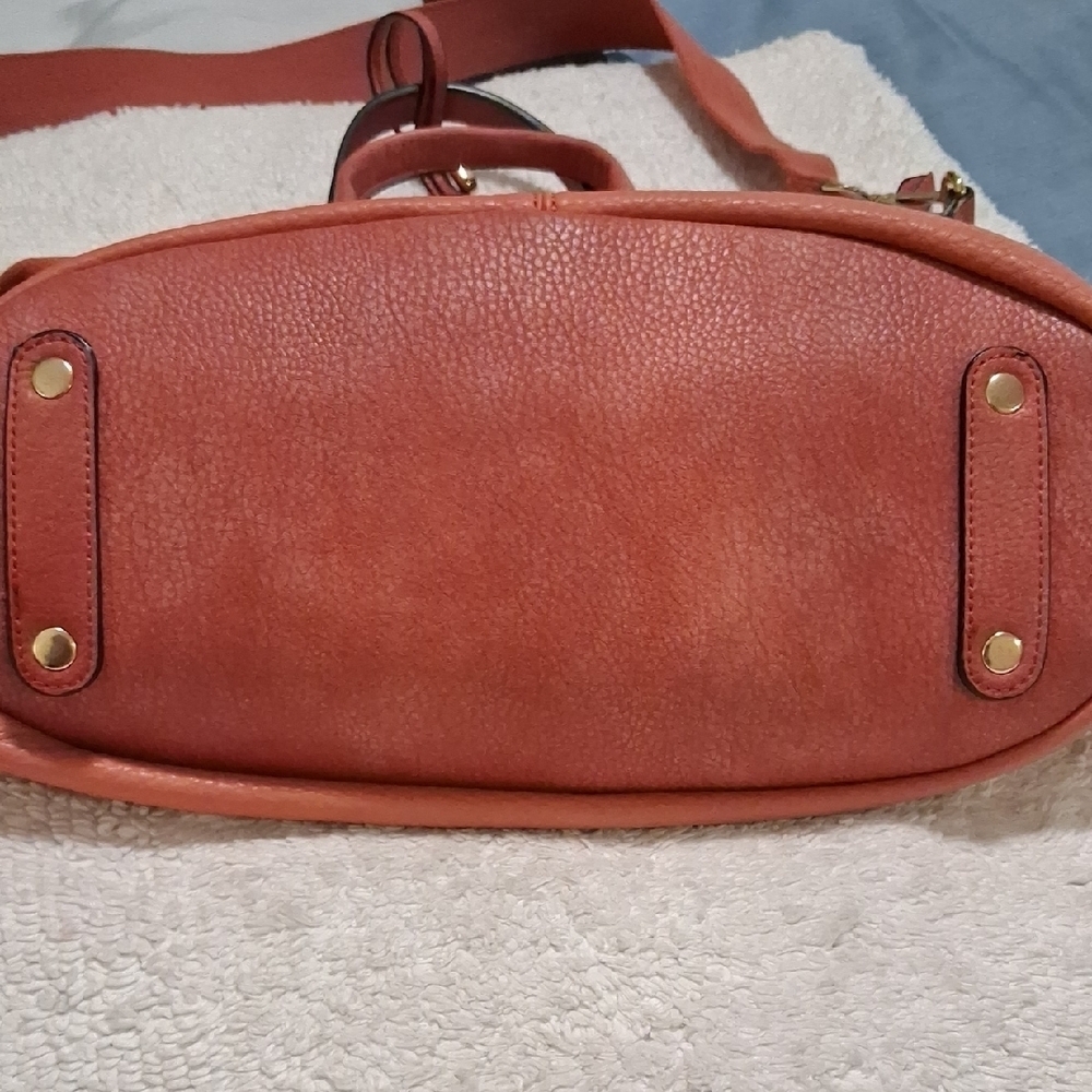 Moda Luxe Terracotta Shoulder Bag - Picture 7 of 10